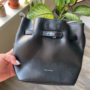 Matt & Nat LEXI MINI Vegan Bucket Bag